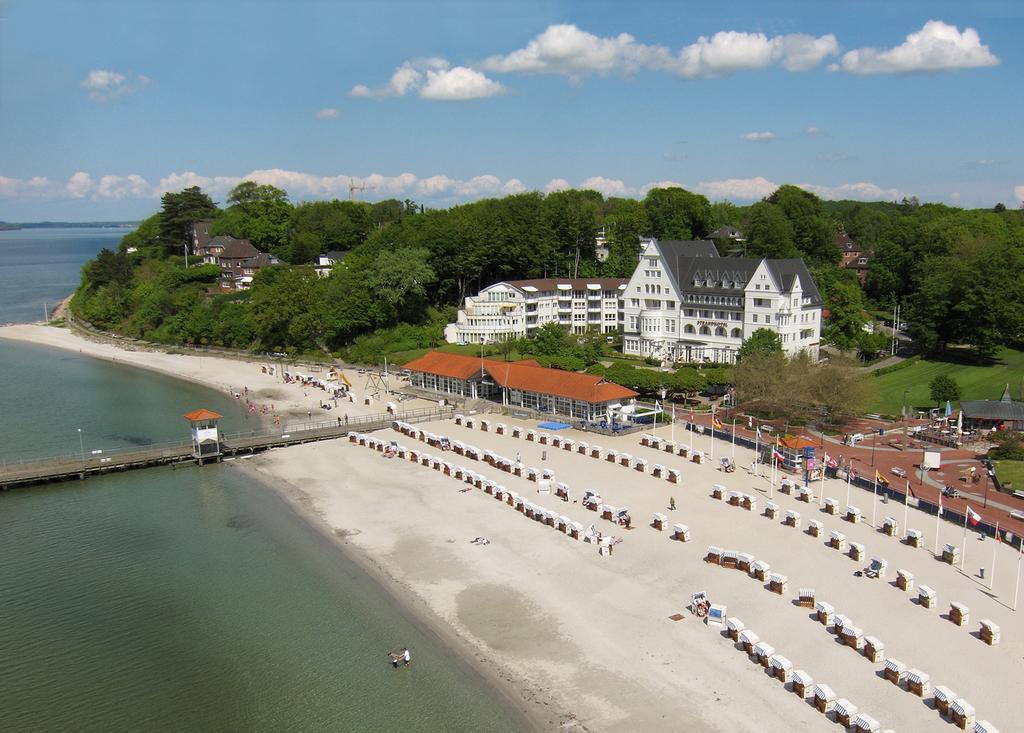 Strandhotel Gluecksburg Exterior photo